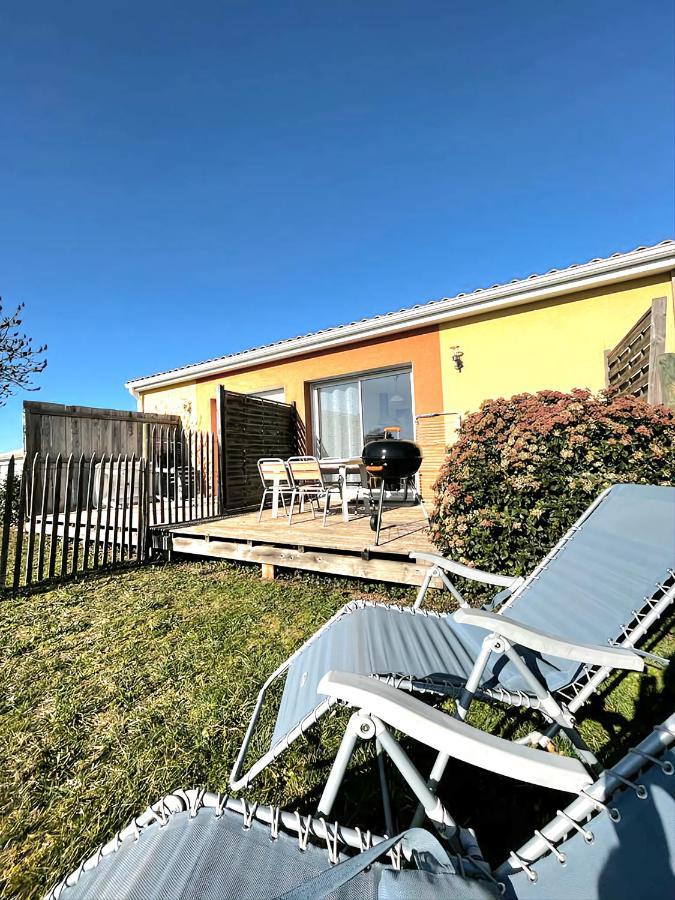 Logement Thermale Et De Tourisme Les Acacias 2 Jonzac Esterno foto