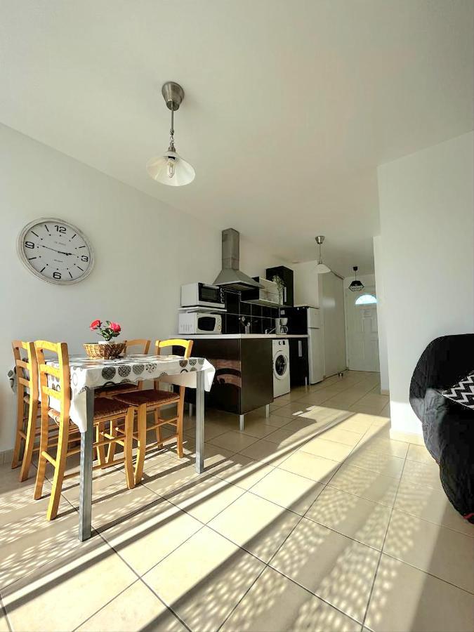 Logement Thermale Et De Tourisme Les Acacias 2 Jonzac Esterno foto